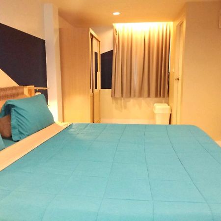 Limburi Hometel Phuket Exterior photo