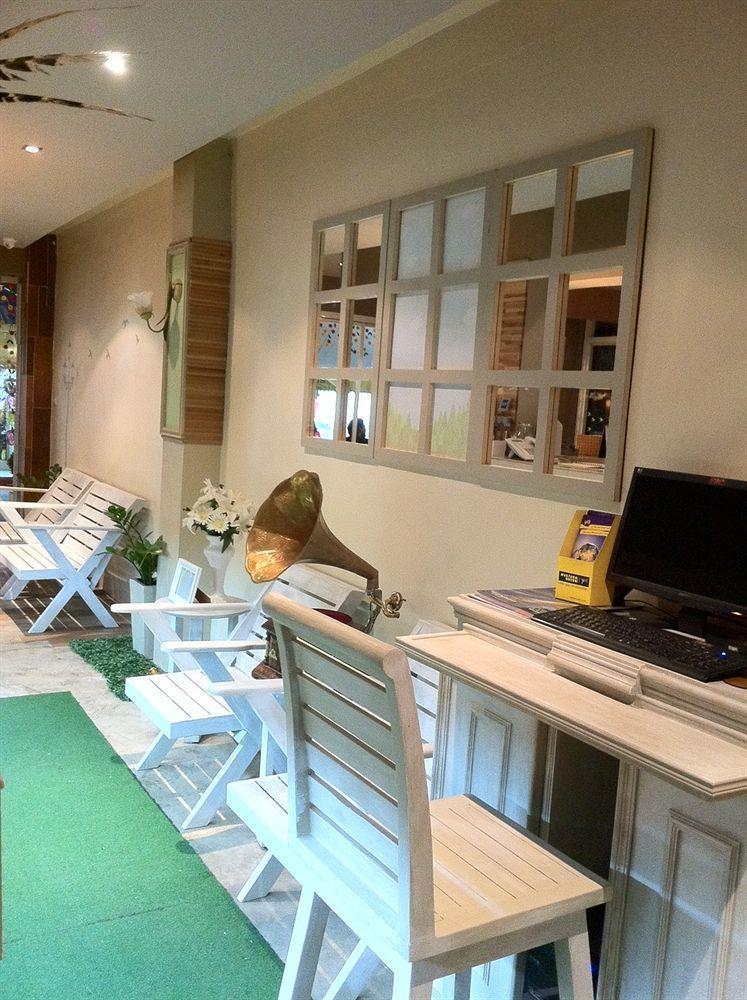 Limburi Hometel Phuket Exterior photo